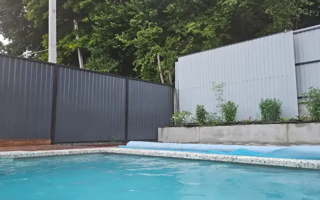 Частный дом с Бассейном