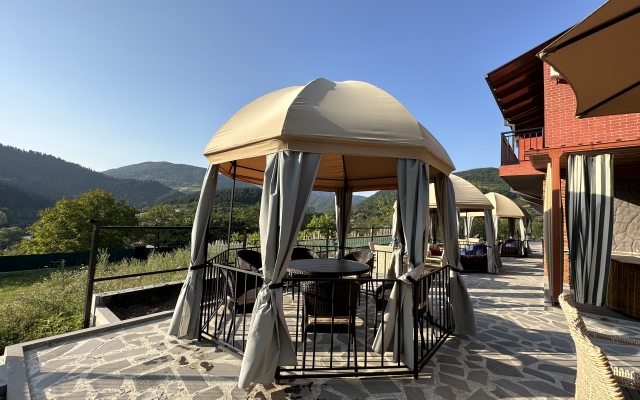 Pesvebi Design Hotel and cellar