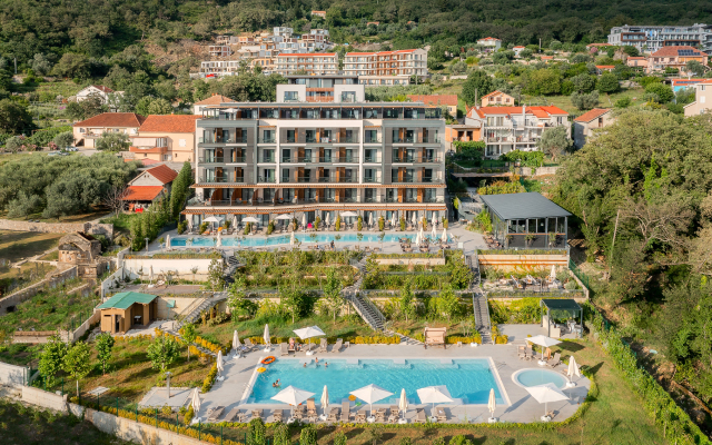 Montenegro Lodge Apartments