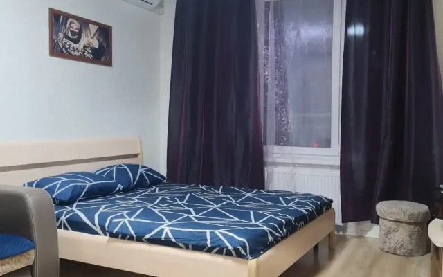 Na Entuziastov Flat