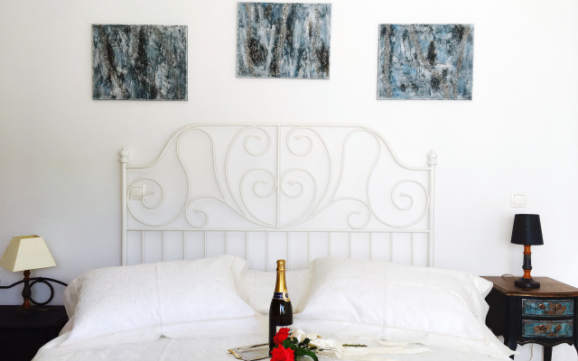 Villa Efyra Guest House