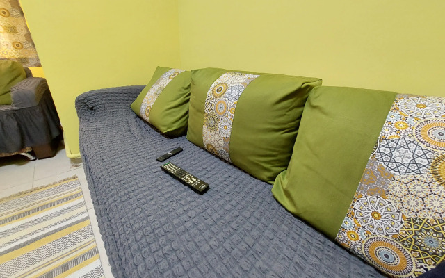 Check Inn Hostel