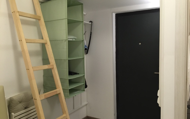 Mikro Studiya Na 12-J Linii Vo Apartments