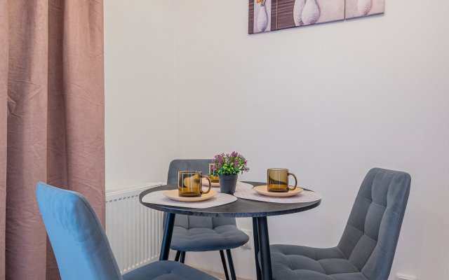 Апартаменты на Академика Ландау 38к2