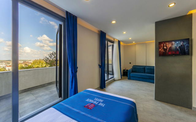 The Private Airport Hotel