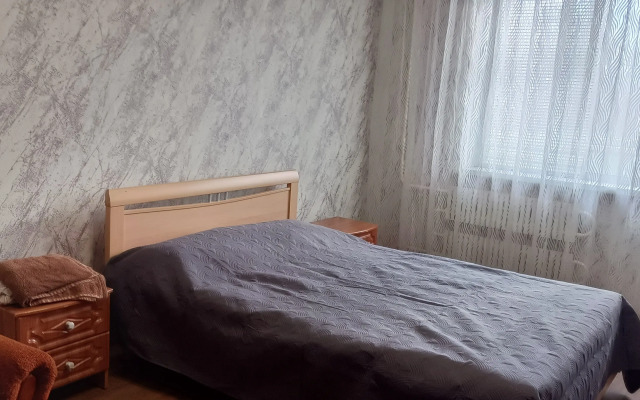 V Starom Oskole, R-N Ledovogo Dvortsa Apartments