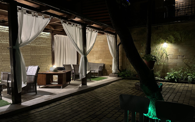 Family Guest House