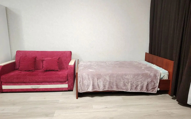 Квартира студия 2 комнаты рядом стадион