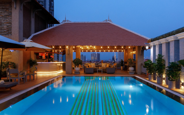 Отель Jaya Suites Hotel