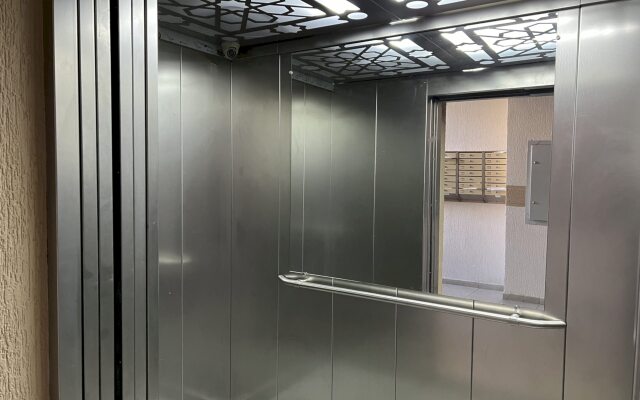 270 Suvorova 27k1 Apartments