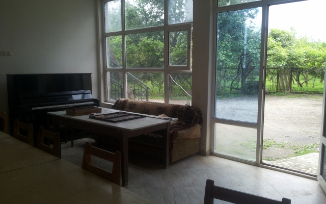 Achi Guest House