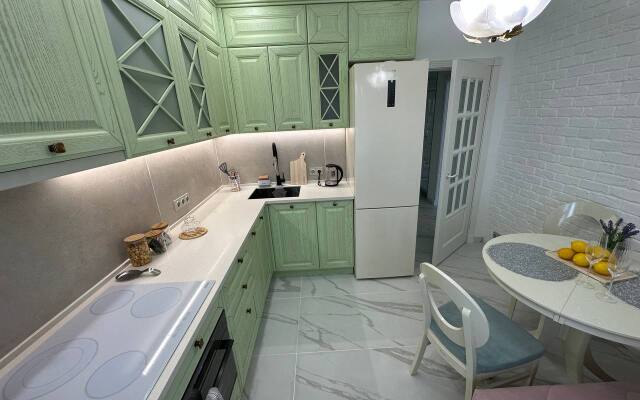 Prekrasnye na Chobotovskoy Apartments