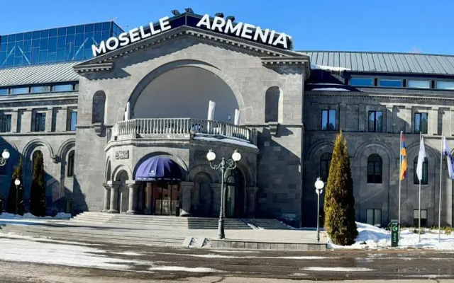 Moselle Armenia Hotel
