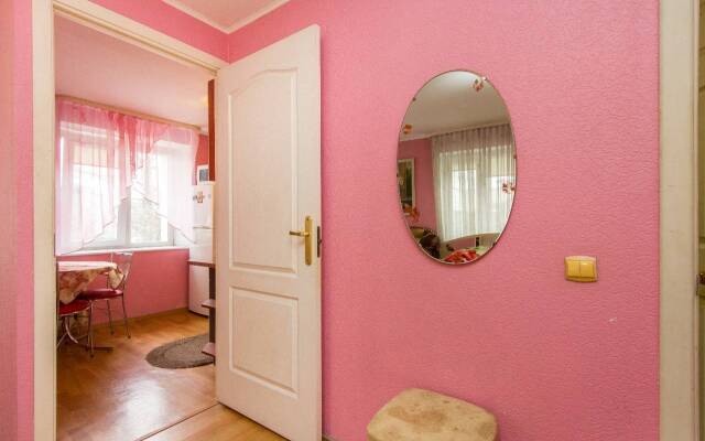 Na Shevchenko 1 Apartments