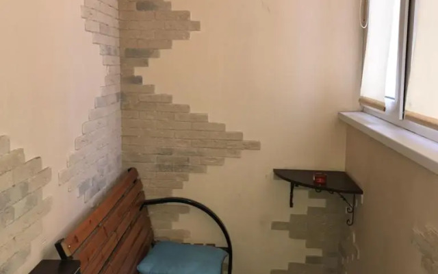 Квартира 13-я Гвардейская центр