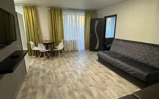 Na Konstitutsii 1 Flat