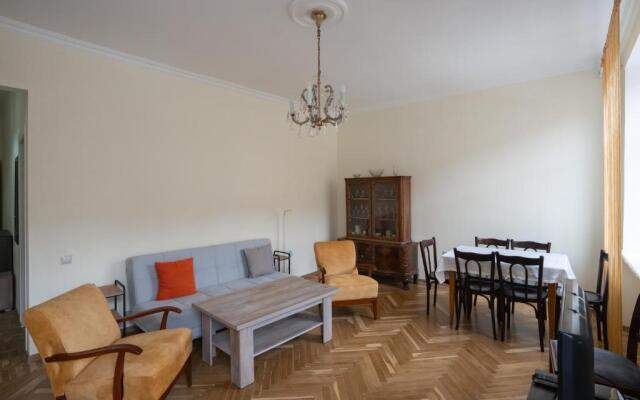 RIS Central Apartments Yerevan