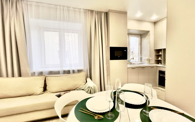 VyDoma na Tyumenskom Arbate s vidom na Bul'var Dzerzhinsko Apartments