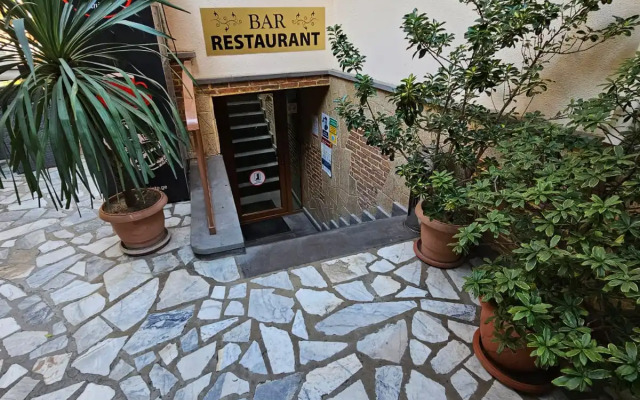 Danisimo Hotel