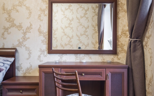 Neoklassika na Vasilyevskom Flat