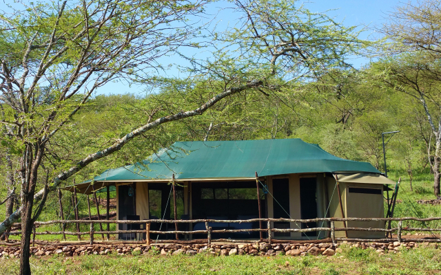Ole Serai Luxury Camp Hotel