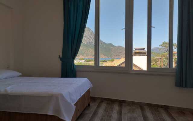 Ada Arasi Hotel