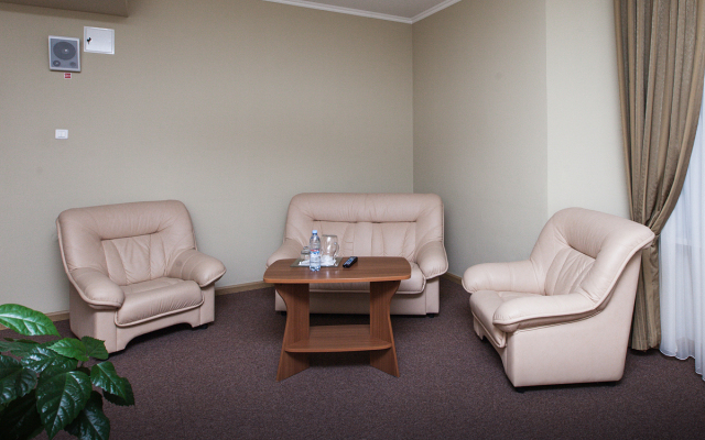 Отель Кристалл