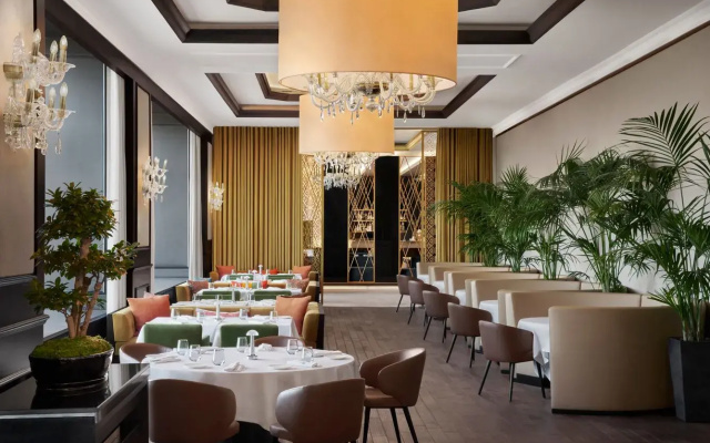 Hotel The Ritz-Carlton, Istanbul.