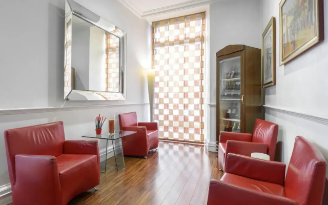 Gambrinus Hotel - Image 2