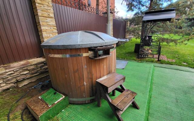 Гостевой Дом с Бочкой Фурако