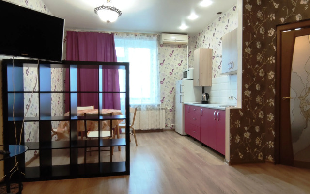 Апартаменты на Челюскинцев 3