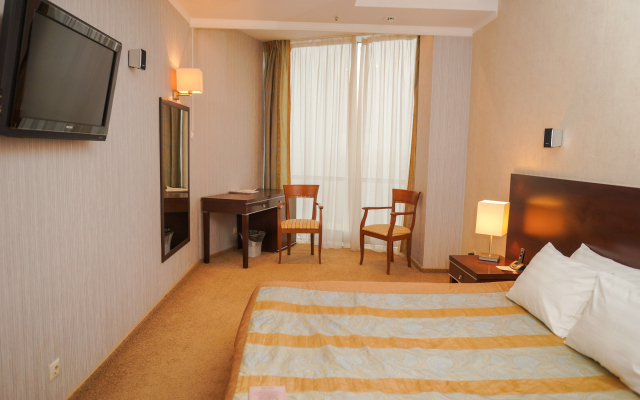 Parus Hotel