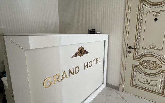 Отель Grand hotel