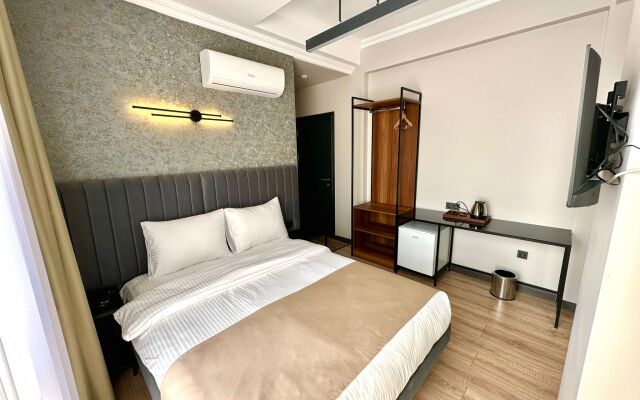 Lenora Airport Hotel