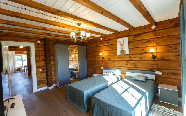 Частный дом Дом Пасечника