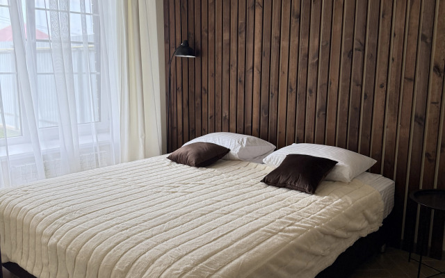 Perelman Guest house