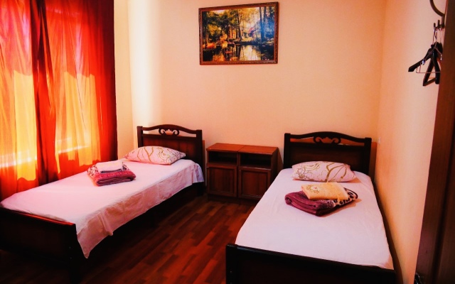 Baza Mango Guest House