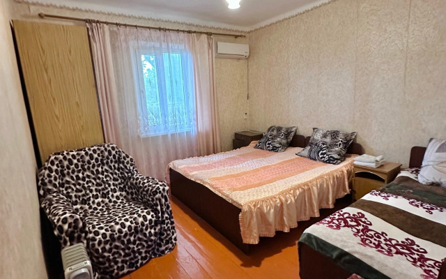 Private house Sukhumskoye Shosse 90 "pod Klyuch"
