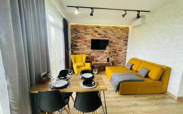 Honey House Apartment Flat