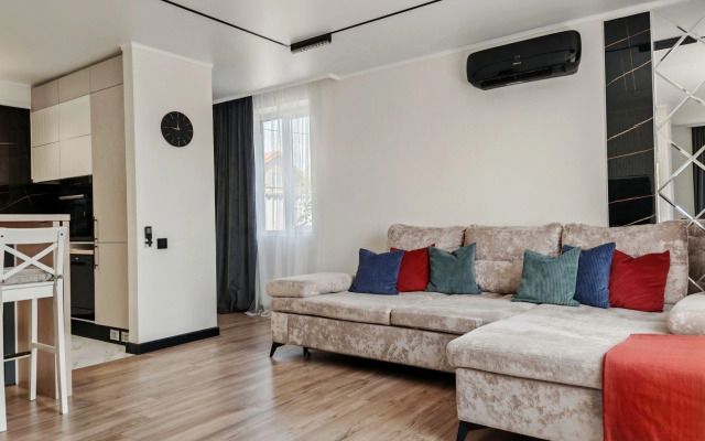 Dom s terrasoi na kryshe Golubaia Bukhta Persikovyi Sad 382 Holiday Home