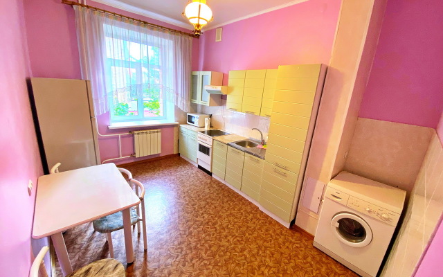 Апартаменты на проспекте Мира 115А