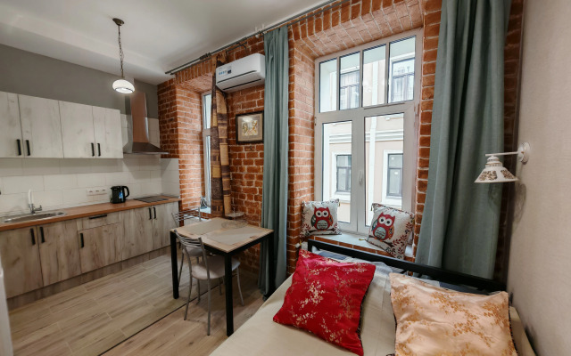 Studiya V Istoricheskom Tsentre Flat