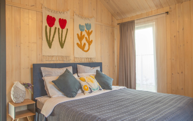 Barnhauz U Ozera Private house
