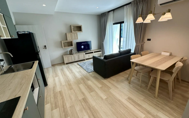 The Titie Halo1 Apartments