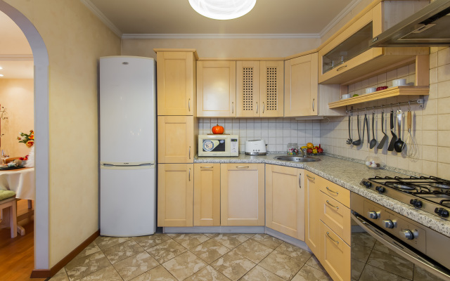 GM s Vidom na Zoopark i Moscow city Apartments