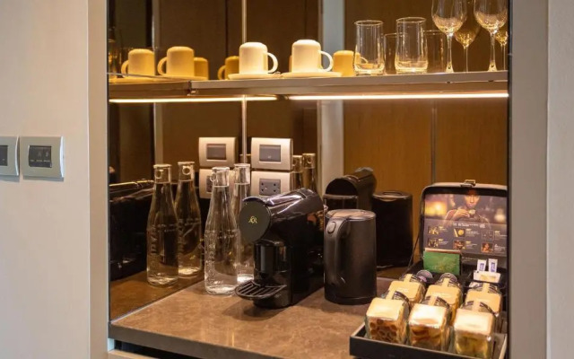 Отель Chatrium Grand Bangkok