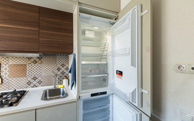 Flat Inn ryadom s metro Frunzenskaya na Komsomol'skom prospekte Apartments