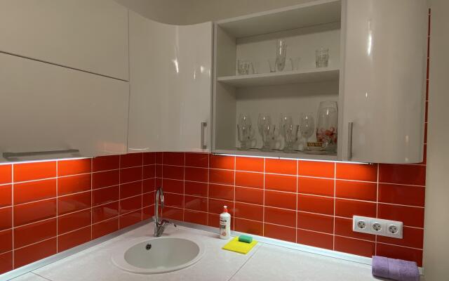 Royal Red Apartment U Korolevskikh Vorot Flat