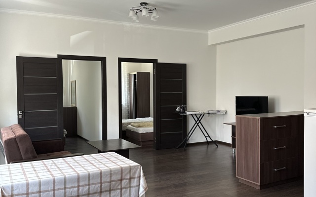 V Tsentre Goroda Apartament