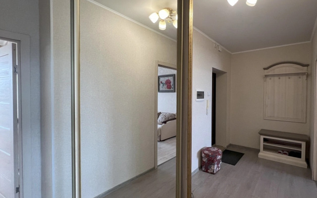 V Novom Elitnom Dome V Tsentre Goroda Flat